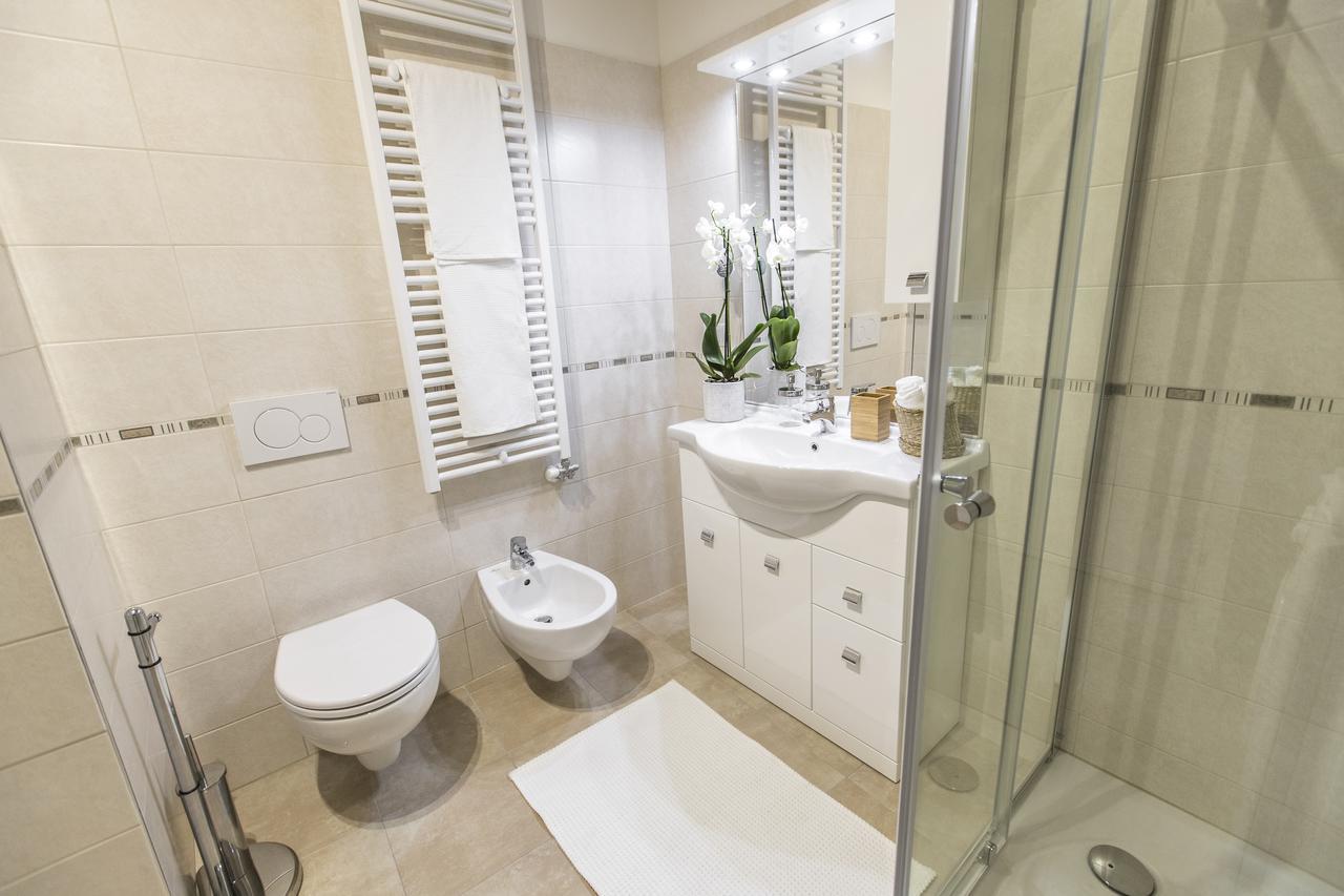 Ca Rezzonico Apartment R&R Venice Luaran gambar