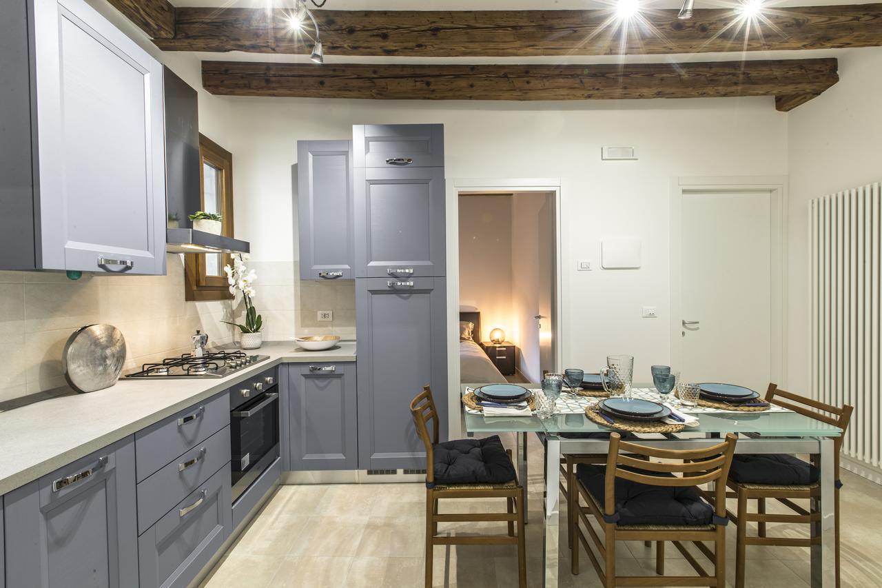 Ca Rezzonico Apartment R&R Venice Luaran gambar